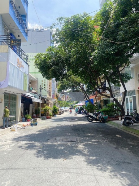 Bán nhà 4 tầng mặt tiền hẻm khủng 15m tại Đường Cách Mạng Tháng Tám, Phường 11, Quận 3, Hồ Chí Minh